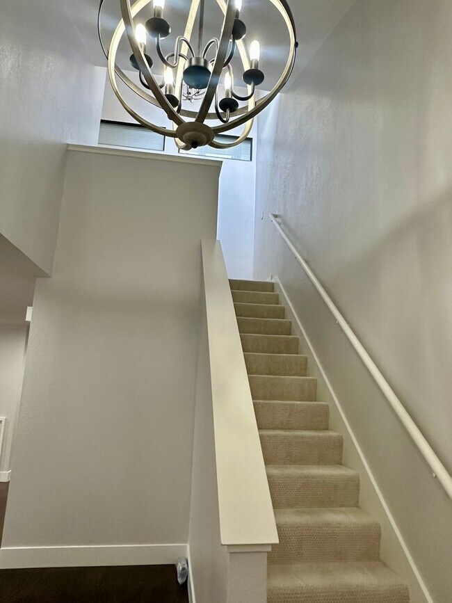 Foto del edificio - Newly updated 2 Bedroom 2.5 Bath!