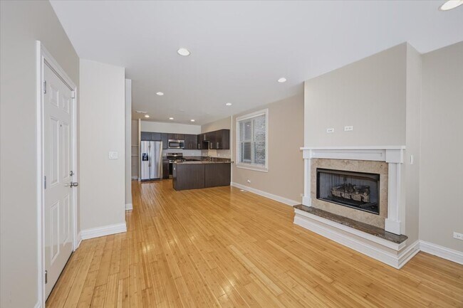 Foto del edificio - 2425 W Arthington St