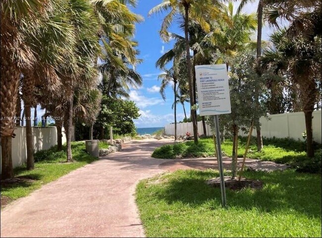 Foto del edificio - 3429 Galt Ocean Dr