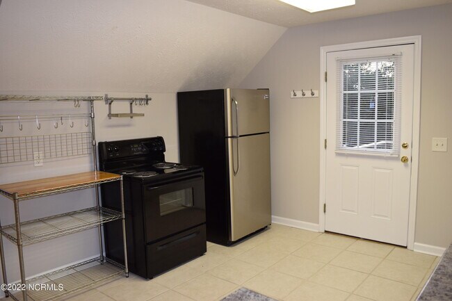 Foto del edificio - 335 E Pennsylvania Ave