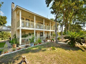 Building Photo - 431 Berry Ln