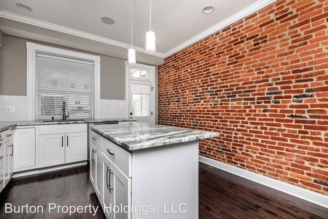 Foto del edificio - 4 br, 3 bath House - 130 N. Linwood Avenue