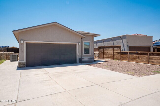 Foto del edificio - 11140 Catherine Slutter Ln