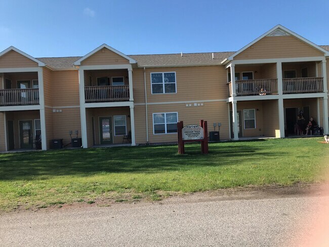 2 W Chugwater St Guernsey Wy 82214 Apartments Guernsey Wy Apartments Com