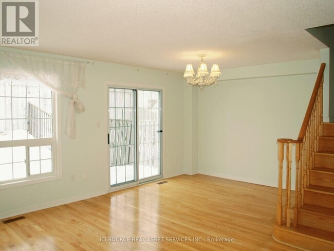 Building Photo - 217 Hammersly Blvd