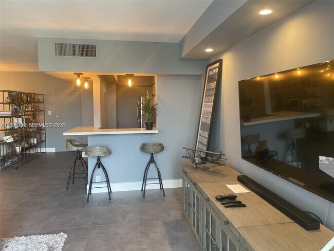 Foto del edificio - 1000 West Ave