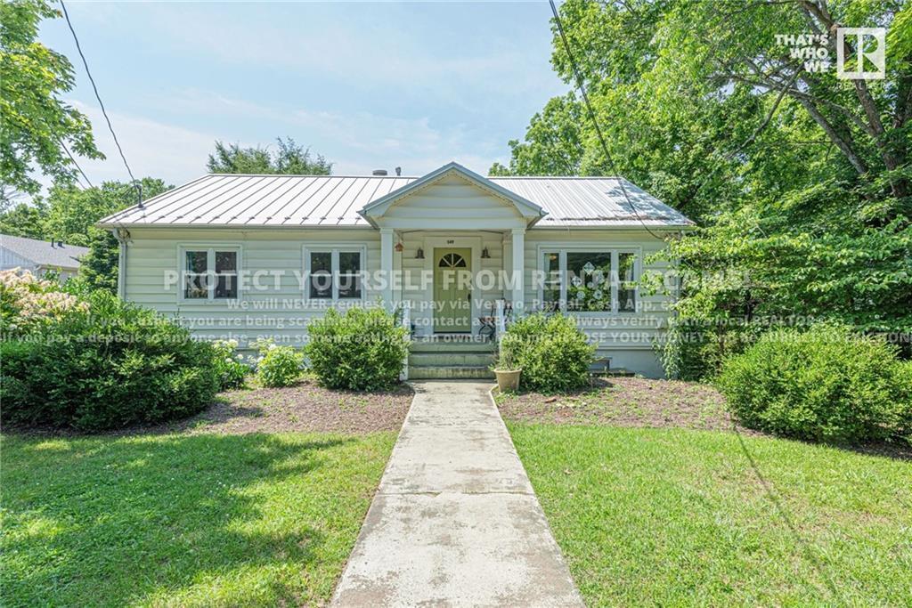 Foto principal - 549 E Prospect St