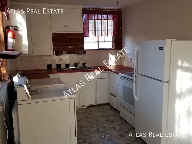 Building Photo - 2 bed 1 Bath Bungalow in Northeast Park Hill