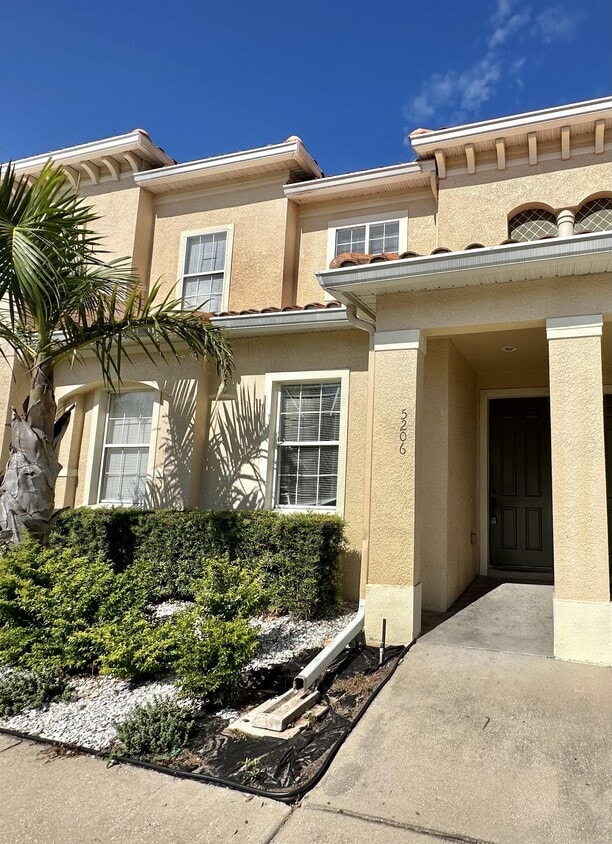 5206 Paradise Cay Cir, Kissimmee, FL 34746 Townhome Rentals in