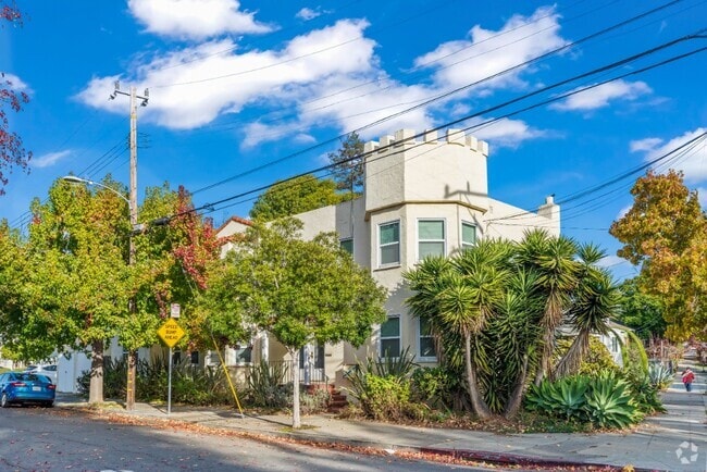 Building Photo - 3106 Champion St