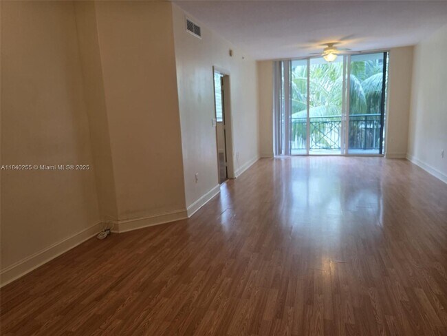 Building Photo - 510 NW 84th Ave