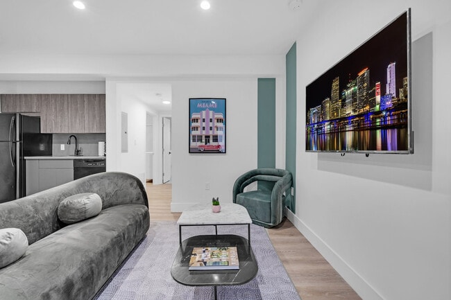 Building Photo - 1538 Alton Ct