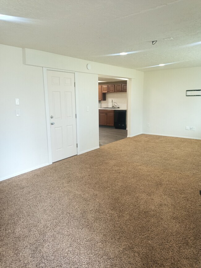 Foto del edificio - 9658 W Heather Rd
