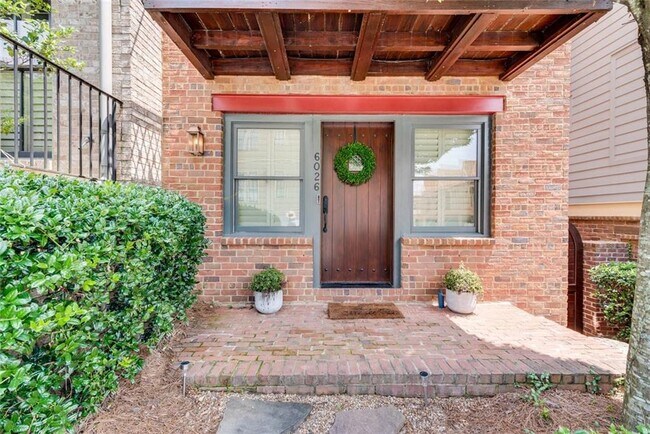Building Photo - 6026 Gaines St