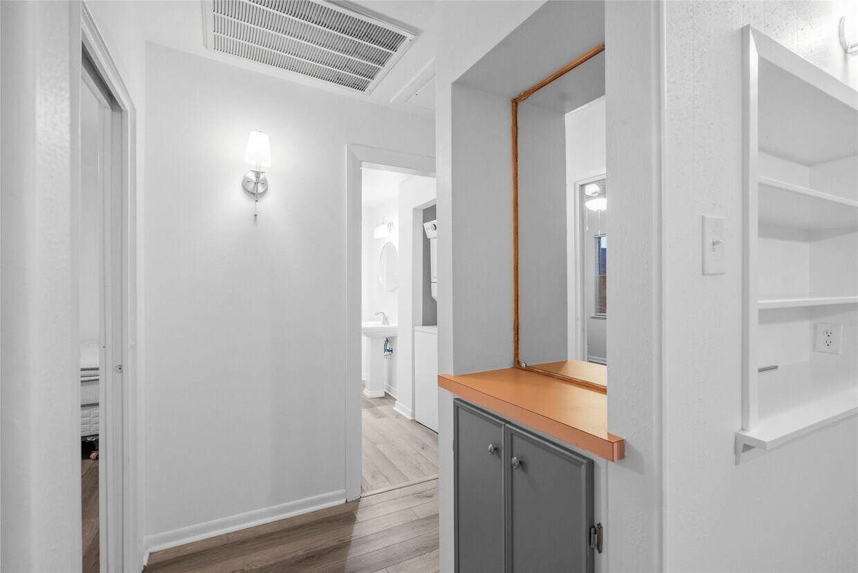 Foto principal - 3811 Las Palmas St