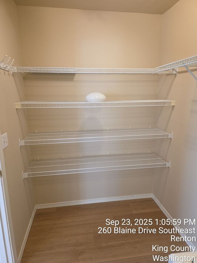 Foto del edificio - Liberty Ridge large home 4 bed 2.5 bath, 2...