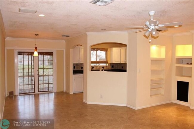 Building Photo - 2032 Discovery Cir W