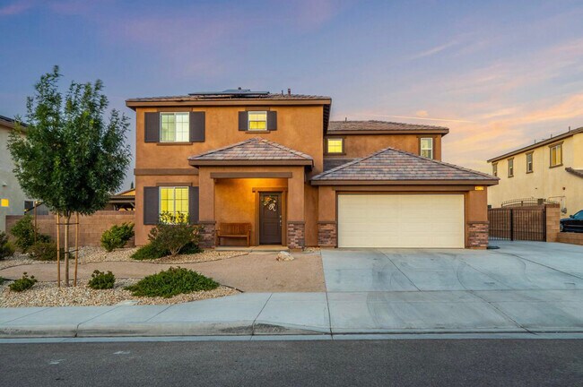 Foto del edificio - 44112 Sierra Vista Dr