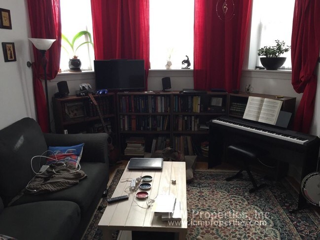 Building Photo - Modern 1 Bed in Ravenswood - Central Air!