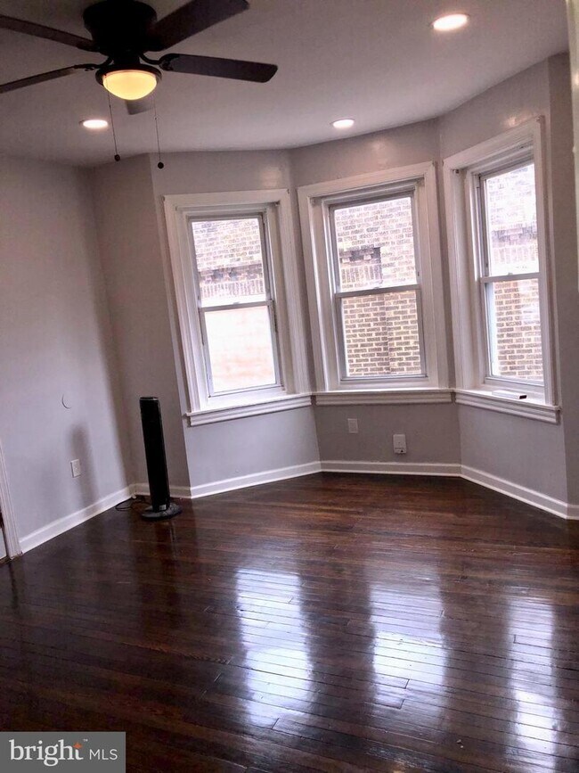 Foto del edificio - 7117 Rising Sun Ave