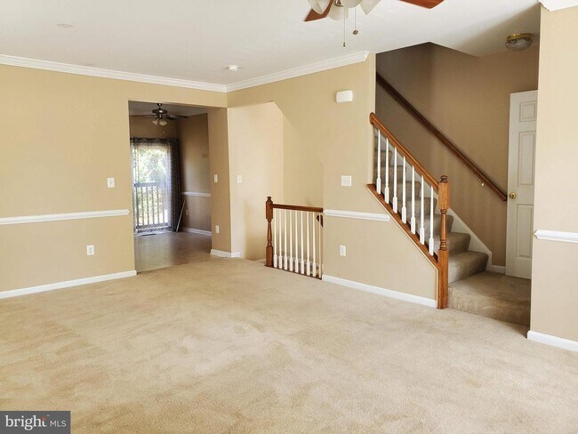 Building Photo - 936 Persimmon Pl