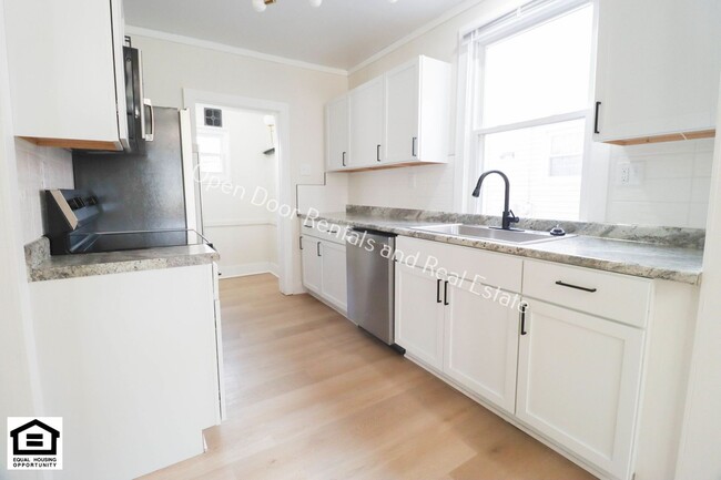Foto del edificio - Now available 3 bedroom home