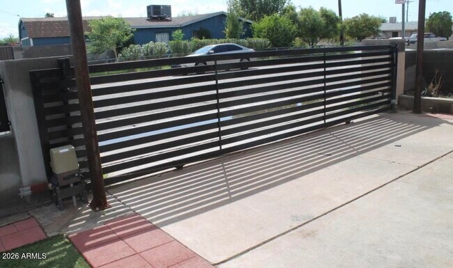 Foto del edificio - 4828 W Encanto Blvd