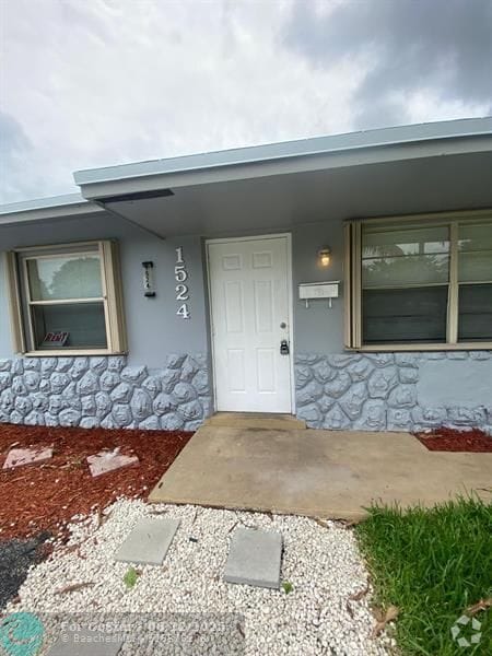 Building Photo - 1520 NW 52nd Ave