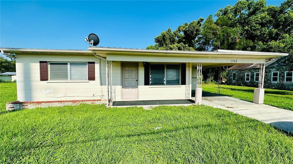 Foto principal - 1320 N Combee Rd