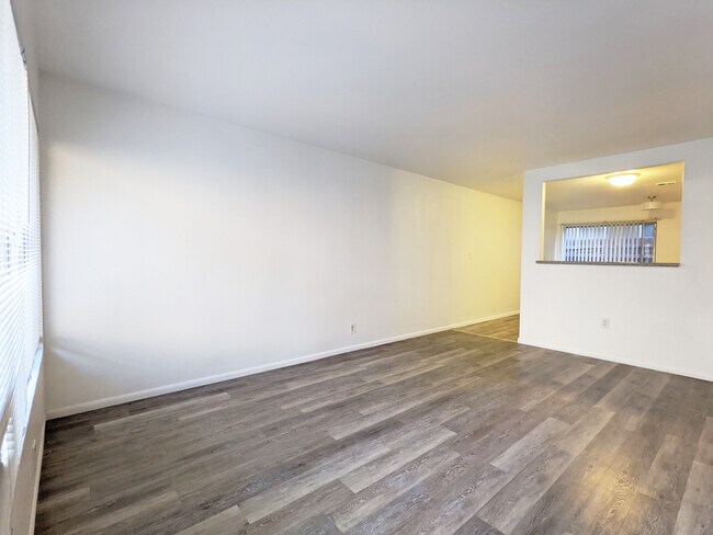 Foto del edificio - 263 S Lemon St