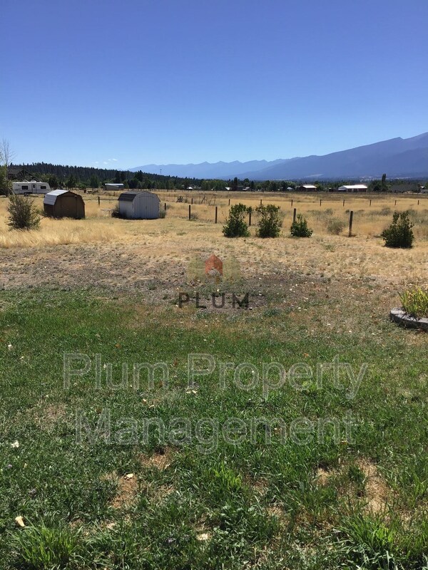 5545 Riverview Dr S Unit A, Florence, MT 59833 Condo for Rent in