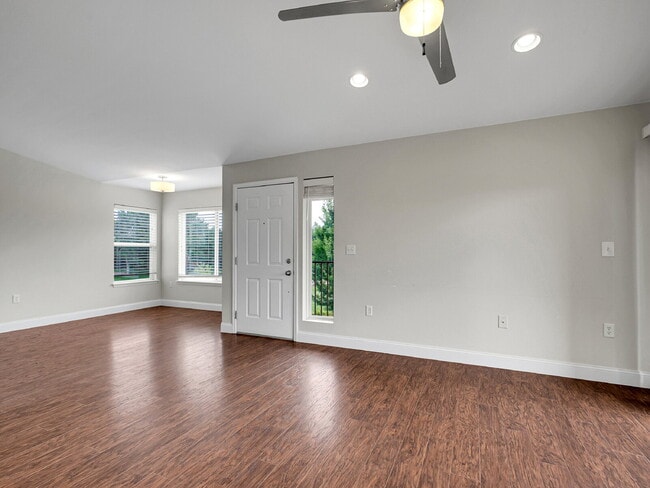 Building Photo - $2,395.00 - 3 Bedrooms, 2Bathrooms, Condo ...