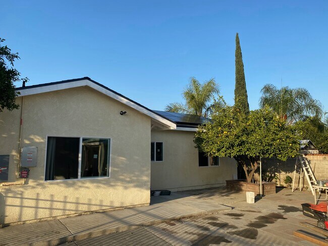 Building Photo - 14701 Los Angeles St