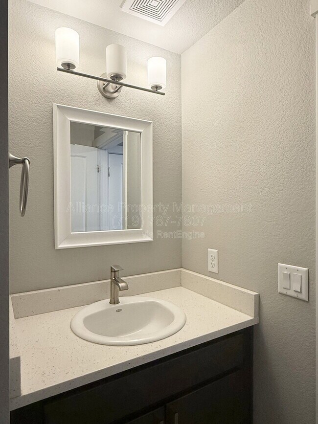 Foto del edificio - 5424 Carvel Grove