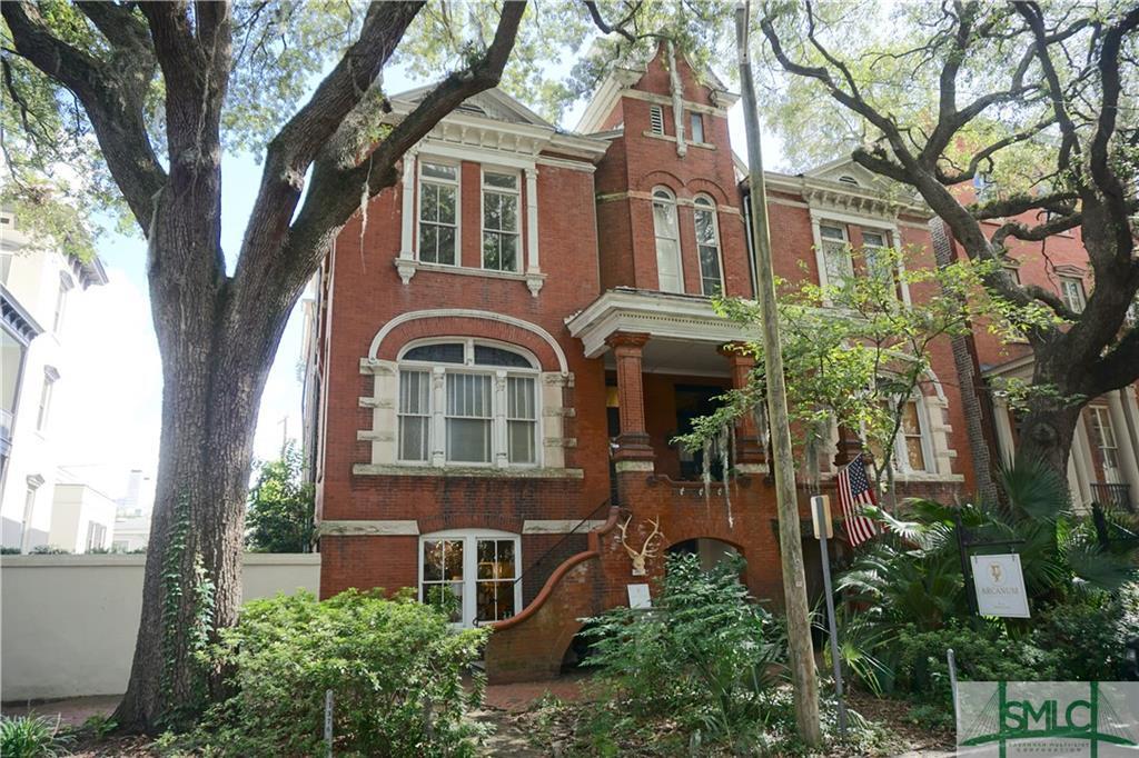 Primary Photo - 14 W Jones St