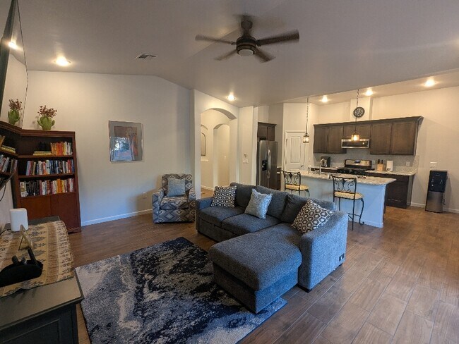 Foto del edificio - 4025 Spotted Dove Dr