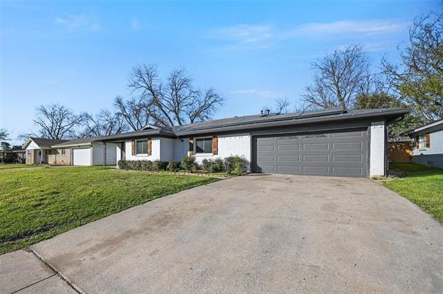 Building Photo - 5421 Greenwood Way