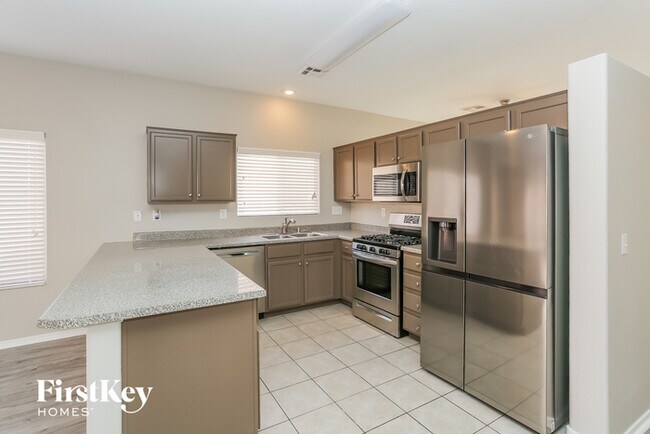 Foto del edificio - 6233 Highland Gardens Dr