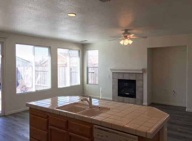 Building Photo - 5921 Caddington Way