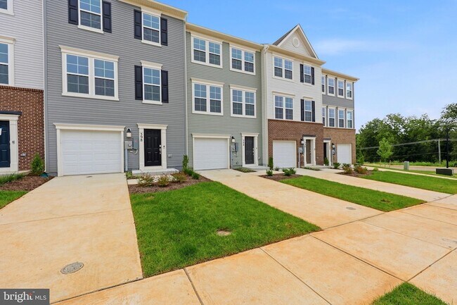 Building Photo - 394 Seeback Dr