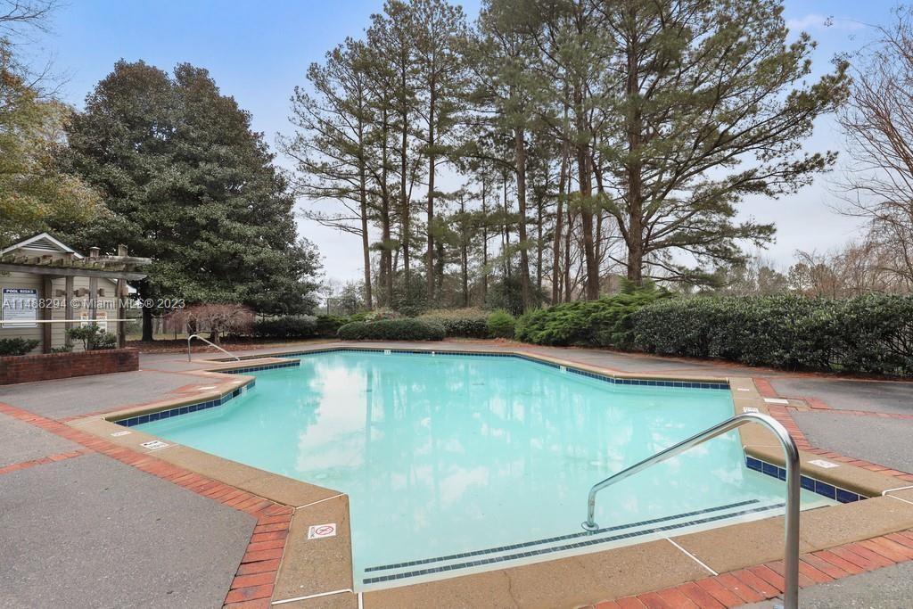 2014 River Heights Walk SE Unit 115, Marietta, GA 30067 Condo for