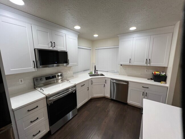 Foto del edificio - 173 E Moskee St