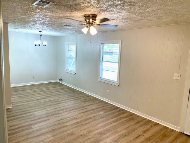 Photo - 3/2 For Rent in Brandon 042! House