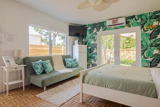 Building Photo - 927 N 17th Ave