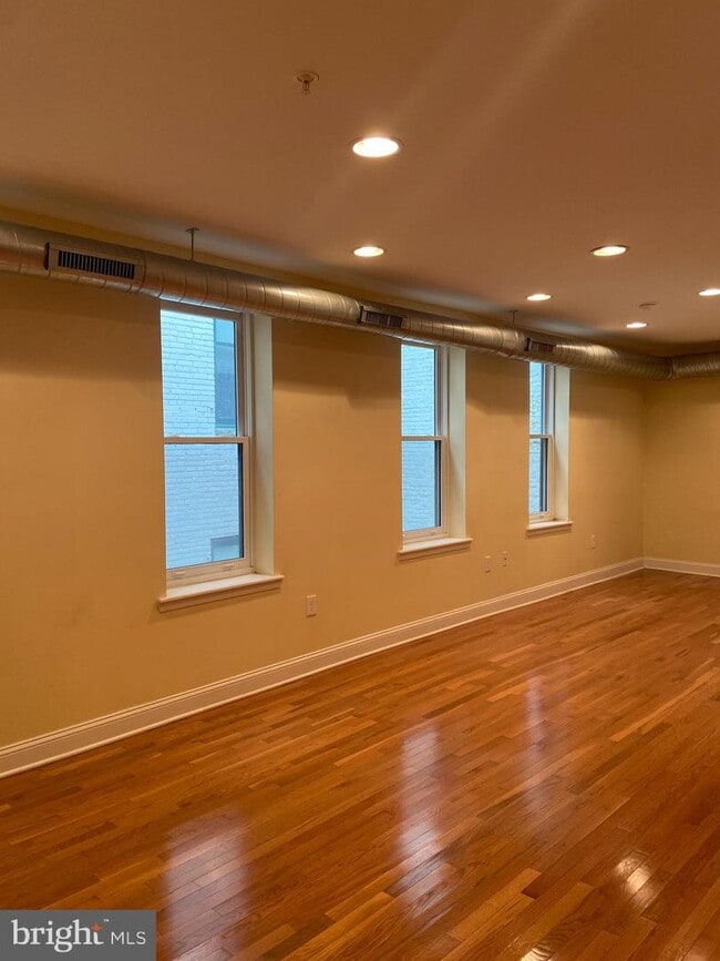 Building Photo - 108 N Eutaw St