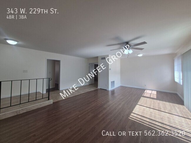 Building Photo - 343 W 229th St