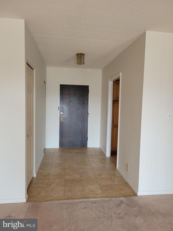 Primary Photo - 20637 Valley Forge Cir