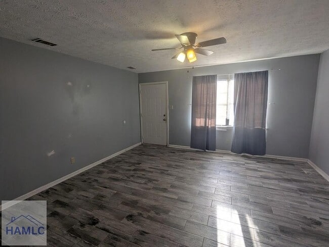 Foto del edificio - 79 Ivey St