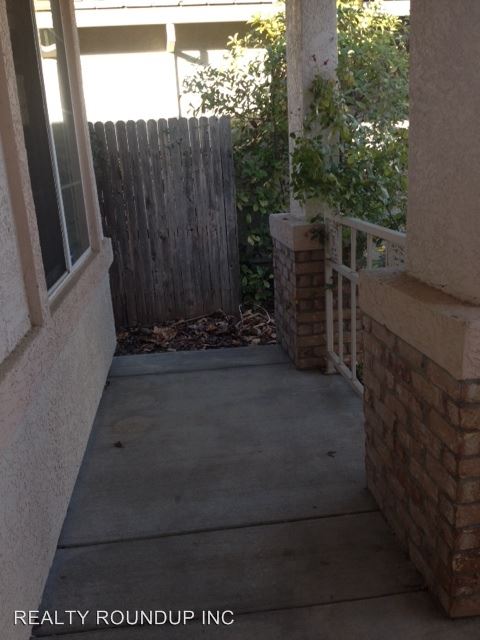 Building Photo - 7956 Marsannay Way