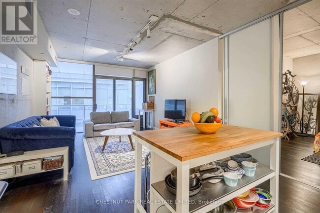 Building Photo - 25 Oxley St
